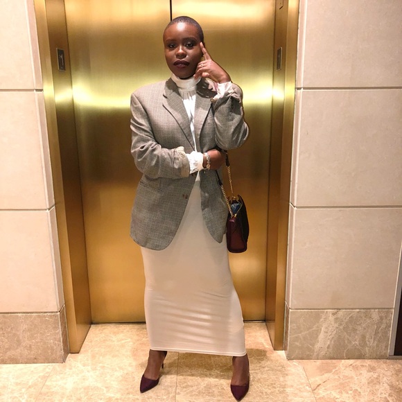 Meet your Posher, Ivy - Picture 3 of 8